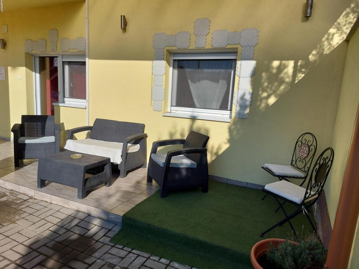 Corner Apartman 5 Siofok Luaran gambar
