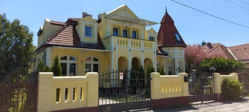 Corner Apartman 5 Siofok Luaran gambar