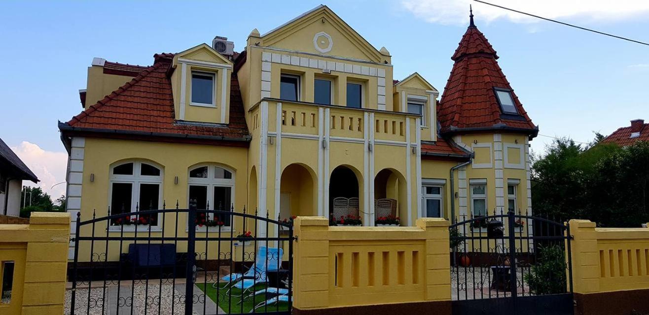 Corner Apartman 5 Siofok Luaran gambar